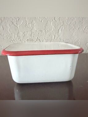 Vintage 1930s 40s Enamelware Refrigerator Box Lid White Red Trim 5”